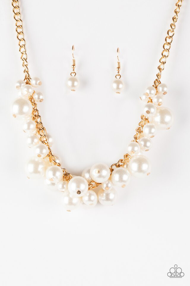 Paparazzi-Glam Queen-Gold Necklace Pearls