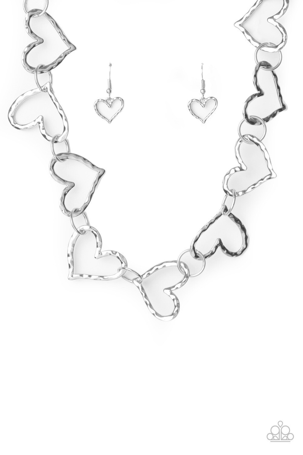 Paparazzi-Vintagely Valentine - Silver