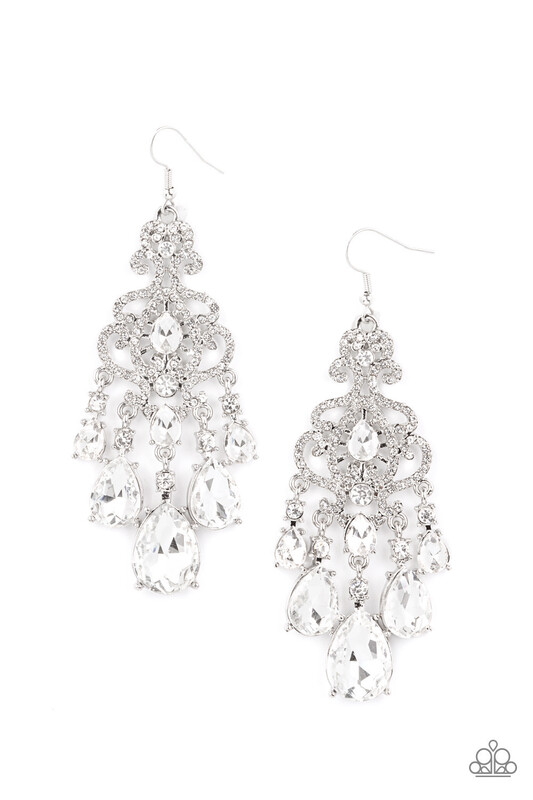 Paparazzi-Queen Of All Things Sparkly - White