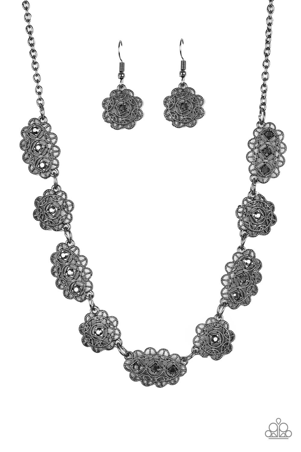 Paparazzi-Vintage Vogue-Black