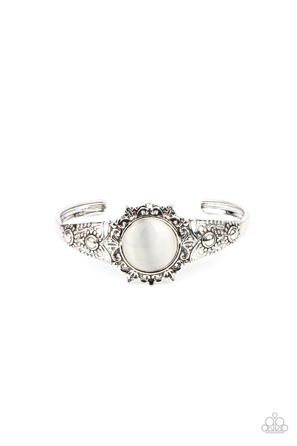 Paparazzi-Extravagantly Enchanting - White Cuff