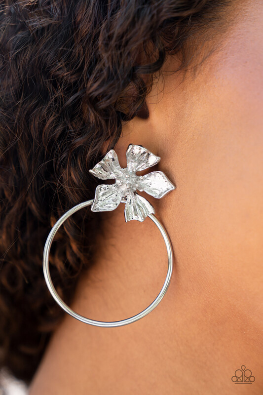 Paparazzi-Buttercup Bliss - Silver