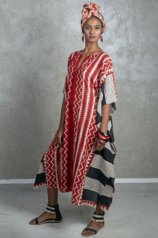 PONCHO - LIPARI - RED &amp; BLACK
