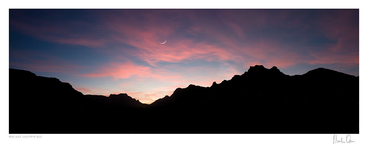 Classic Cape Town | Moon Rise over Constantia Neck | Martin Osner Classic Cape Town | Moon Rise over Constantia Neck | Martin Osner