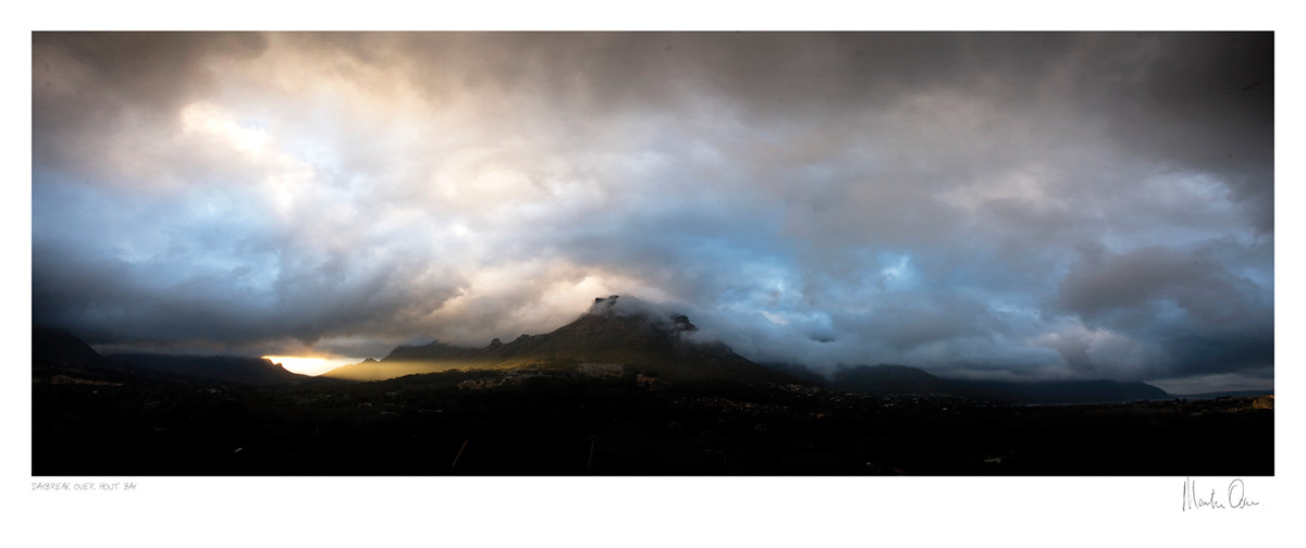 Classic Cape Town | Daybreak over Hout Bay | Martin Osner Classic Cape Town | Daybreak over Hout Bay | Martin Osner