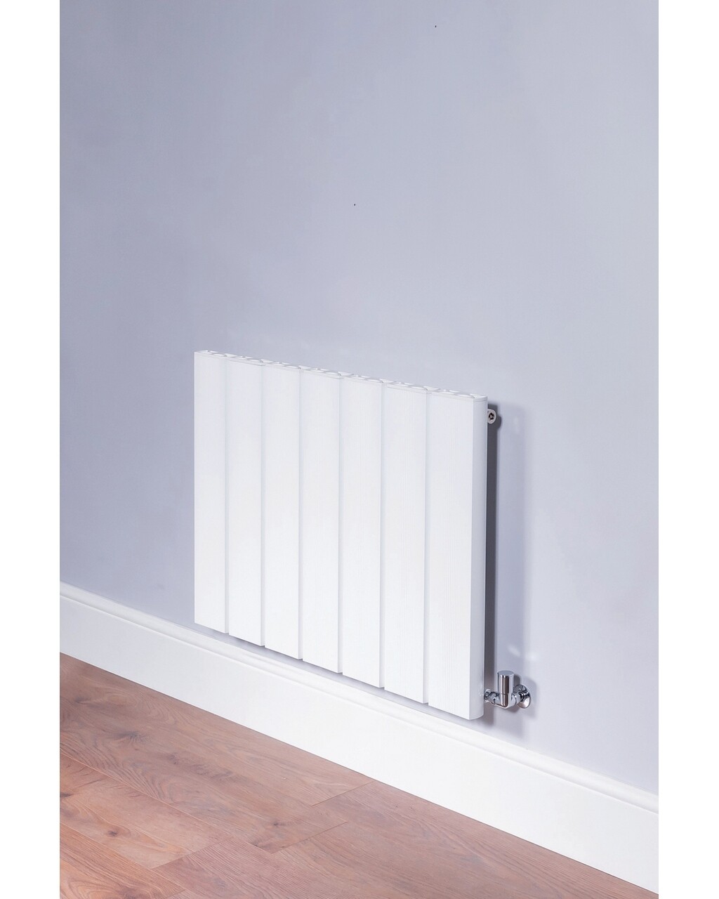 Moto Horizontal Radiator, Please select size:: 600mm High x 475mm Wide - 568 Watts/1938 BTUs, Colour:: White RAL 9016