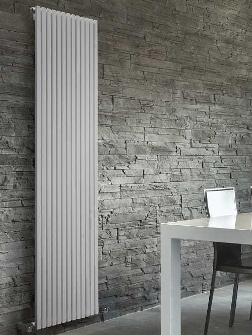 Cube Single Vertical Radiator