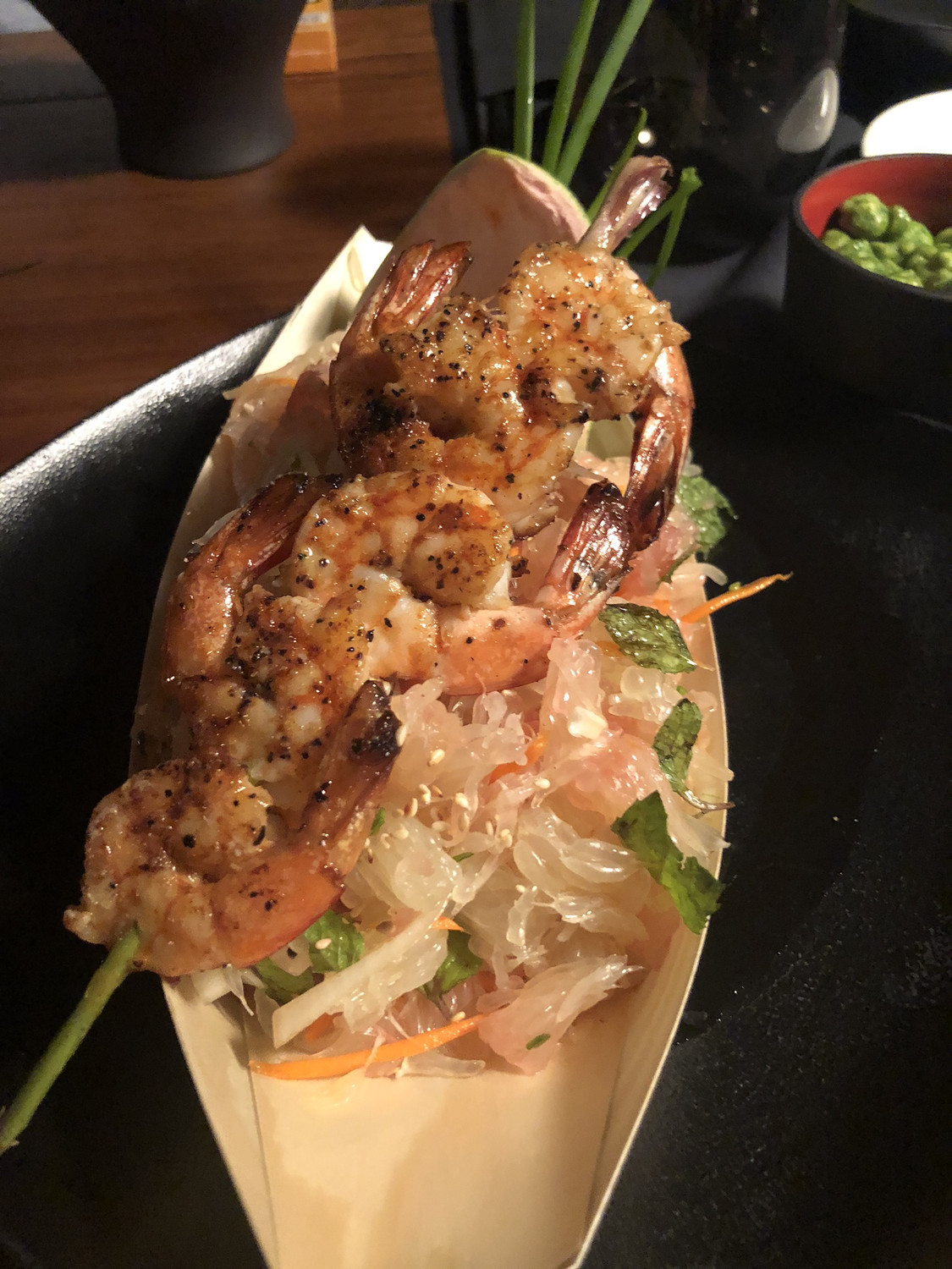 VIETNAMESE PRAWN GRAPEFRUIT SALAD/35