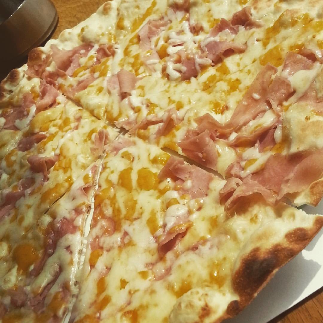 CHEESE &amp; HAM PIE