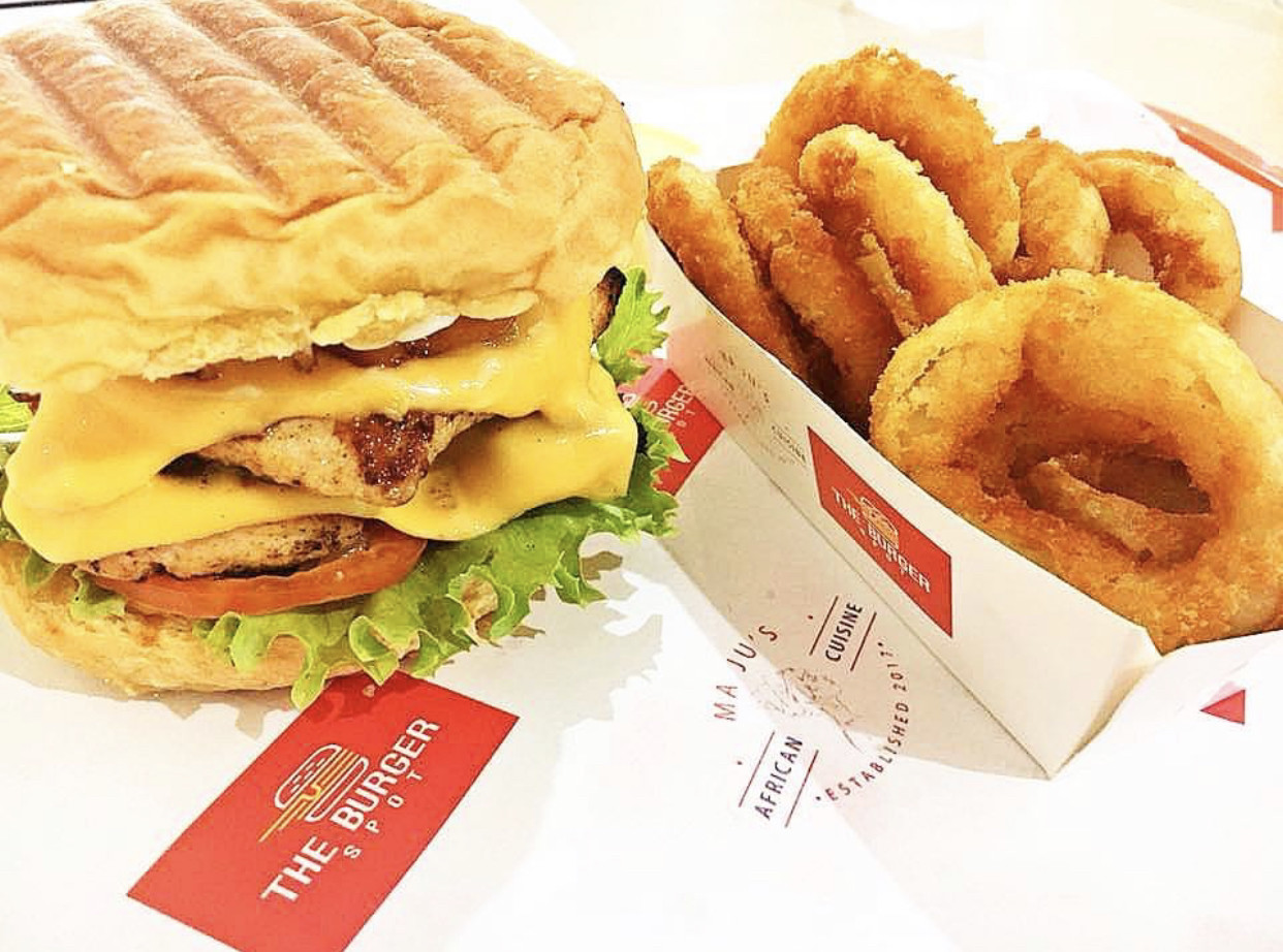 CRISPY CHICKEN BURGER
