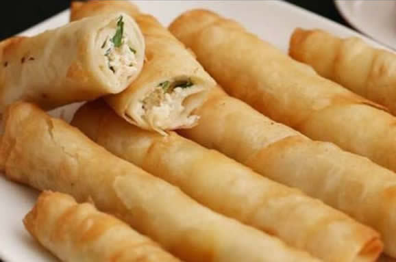 CHEESE ROLLS  *4 PCS *