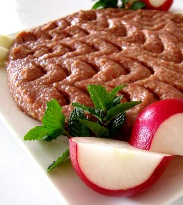 RAW KEBBEH
