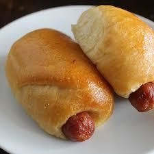 DOZEN SAUSAGE ROLLS