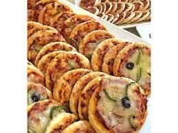 DOZEN PIZZA