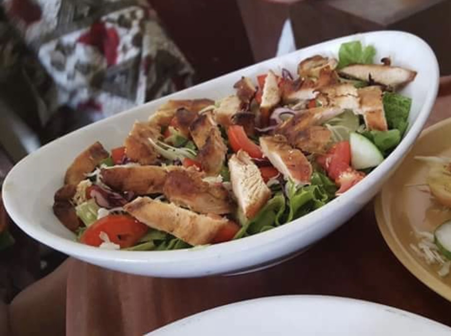 GRILLED CHICKEN SALAD