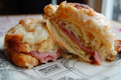 CROQUE MONSIEUR CROISSANT