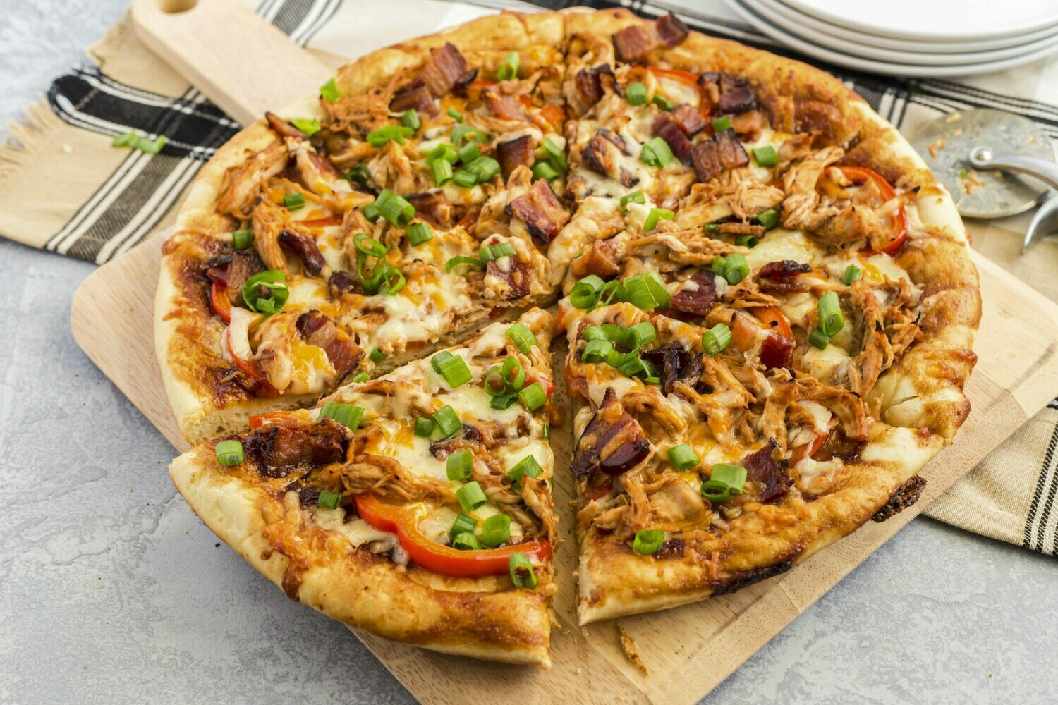 LILA&#39;S BARBECUE CHICKEN PIZZA SPECIAL/L