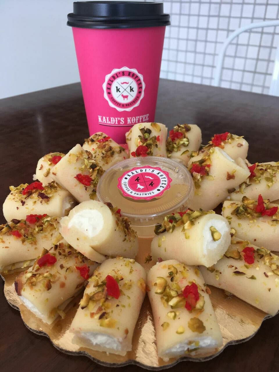 PLATTER OF 24 PIECES