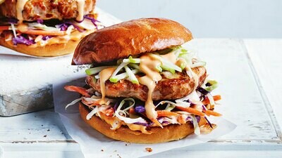 CHICKEN BURGER