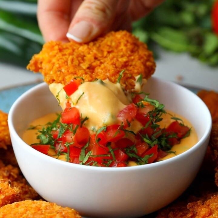 NACHO CHICKEN DIPPER