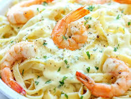 FETTUCCINE ALFREDO SHRIMPS