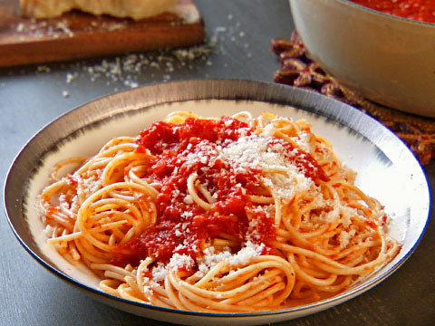 SPAGHETTI POMODORO