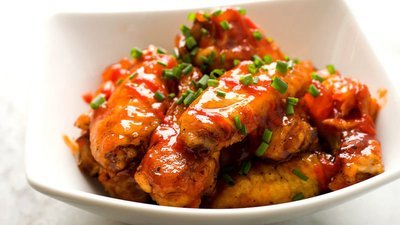 CHICKEN WINGS