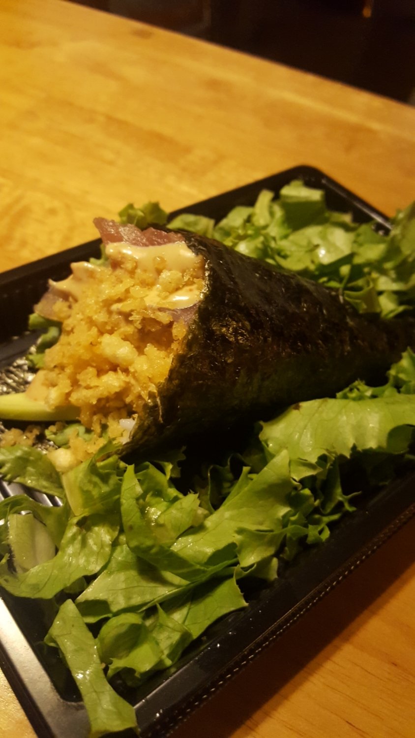 CRISPY SPICY TUNA TEMAKI /361