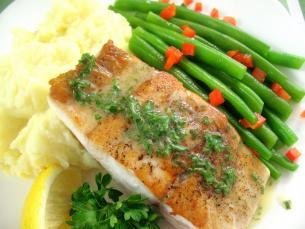 FISH FILLET IN VEGETABLE SAUCE /L