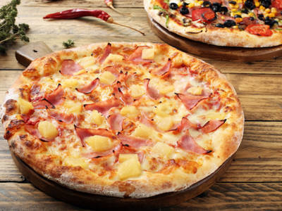 HAWAIIAN PIZZA