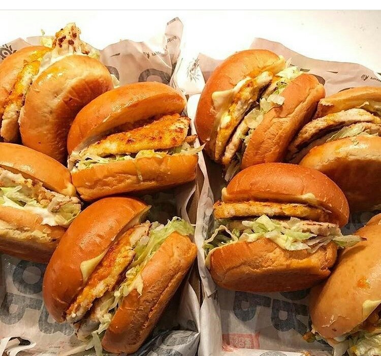 CHICKEN BURGER  O