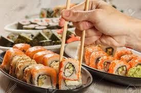 URA MAKI ROLLS 3 PCS