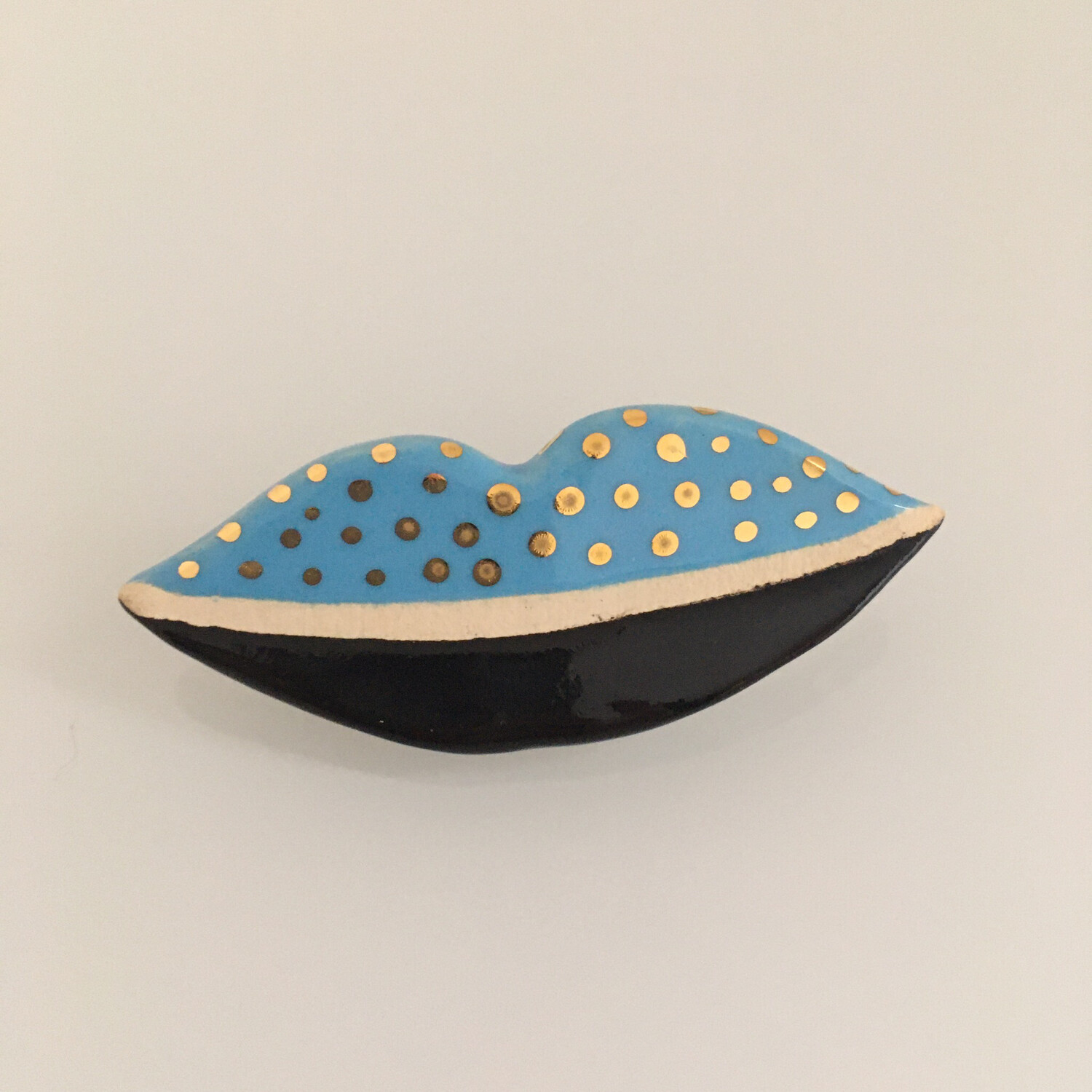 Brooch KISS Brooch KISS