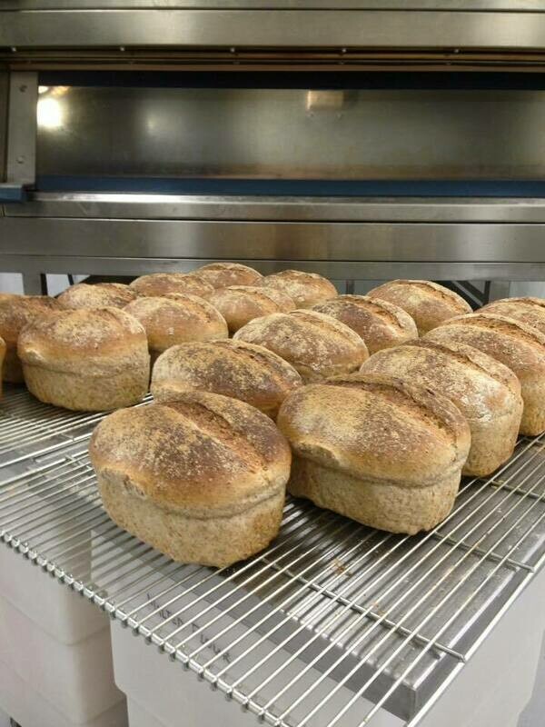 Battlefield Bakery Bread : Brown Farmhouse