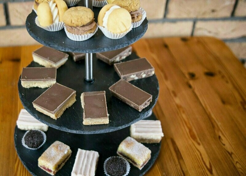Battlefield Bakery Cakes : Malteser Cake