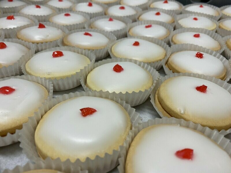 Battlefield Bakery Cakes: Empire Biscuits
