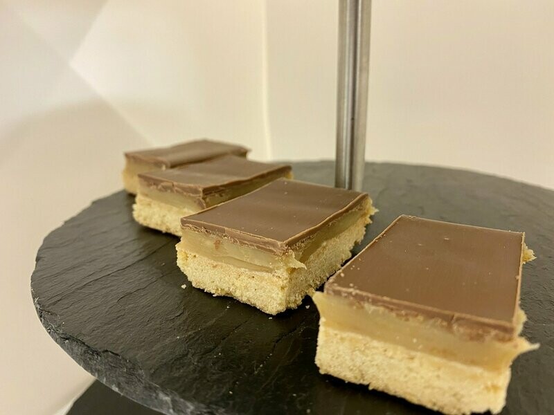 Battlefield Bakery Cakes : Millionaire Shortbread