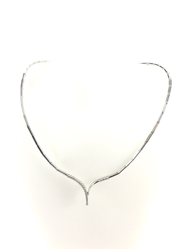 Girocollo Recarlo In Oro Bianco E Diamanti, semirigido.