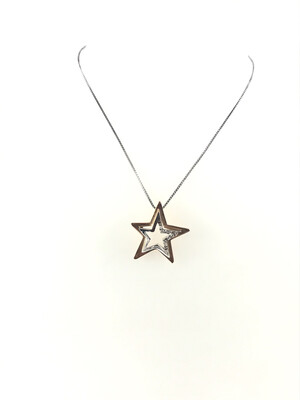 Ciondolo Stella Comete In Oro Bianco/Rosè e Brillanti. Catenina In Oro Bianco 18 Kt. Ciondolo Stella Comete In Oro Bianco/Rosè e Brillanti. Catenina In Oro Bianco 18 Kt.
