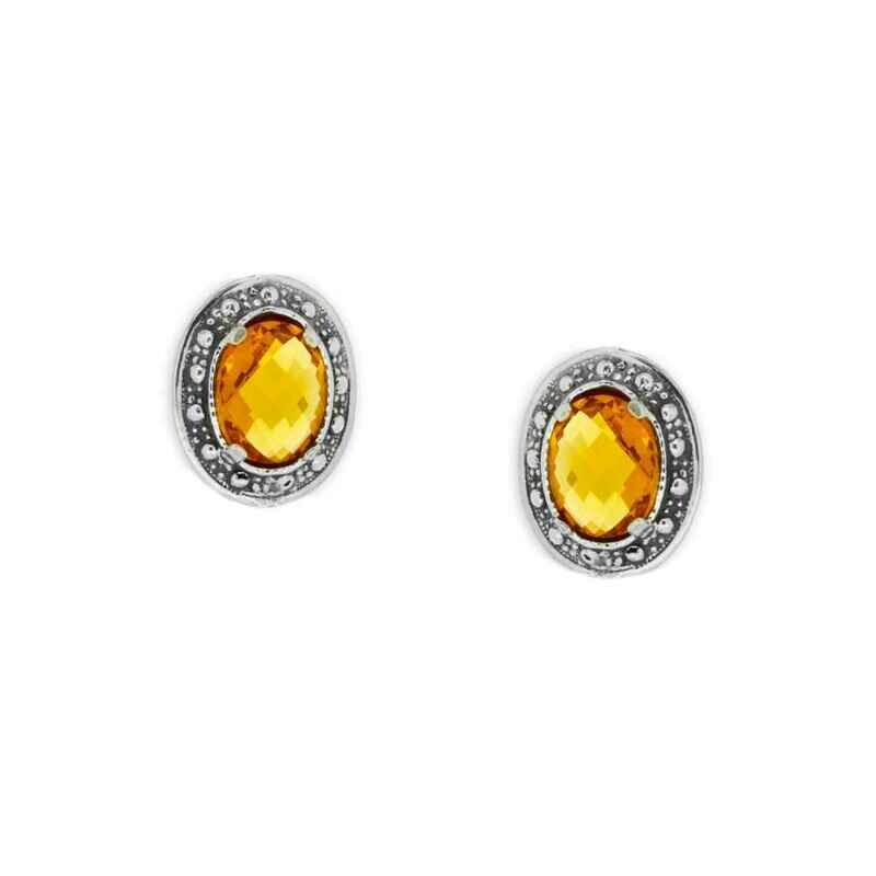 Orecchini in argento 925° con cristalli sfaccettati. Orecchini in argento 925° con cristalli sfaccettati.