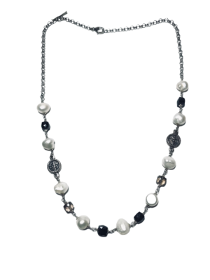 Collana c/monete, perle e spinelli neri Collana c/monete, perle e spinelli neri