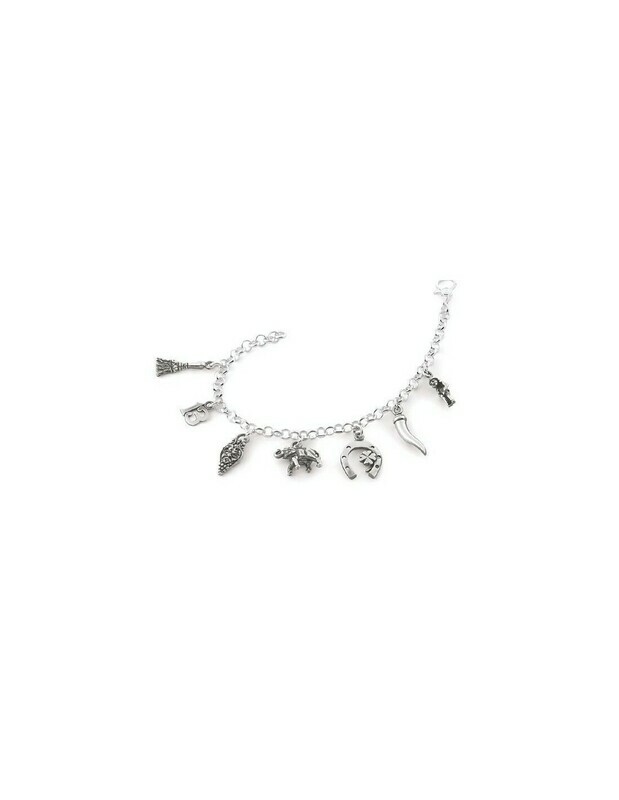 Bracciale con maschere e elementi porta fortuna. Bracciale con maschere e elementi porta fortuna.