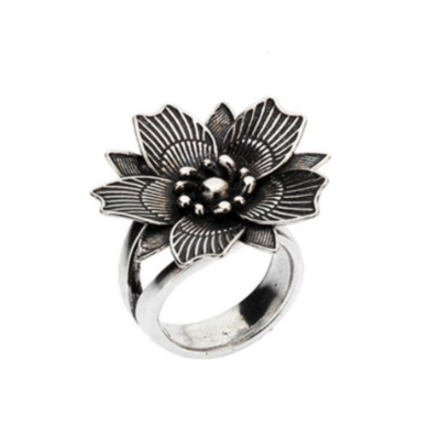 Anello “Fiore di Loto”