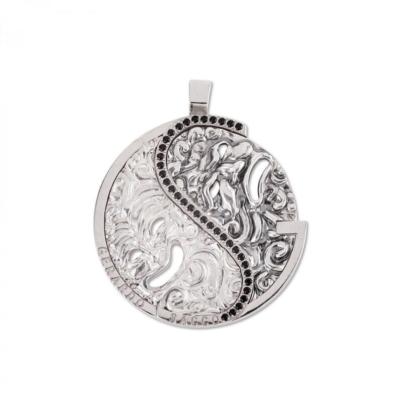 Ciondolo in argento con Maschere e cubic zirconia neri Ciondolo in argento con Maschere e cubic zirconia neri