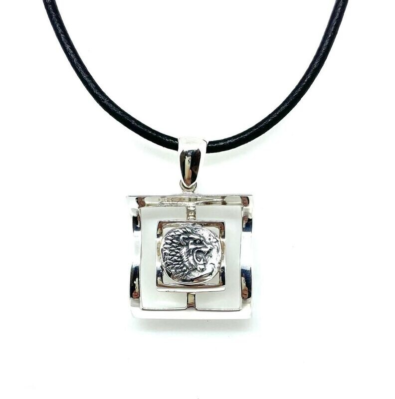 COLLANA CON CIONDOLO COLLANA CON CIONDOLO