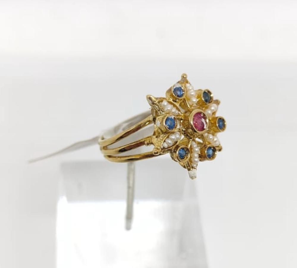 AN A FASCIA PERLINE E SMERALDI AN A FASCIA PERLINE E SMERALDI