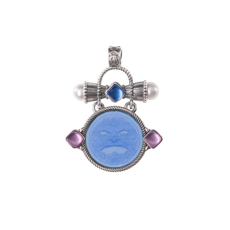 Ciondolo in argento con paste vitree, triplette e perle Ciondolo in argento con paste vitree, triplette e perle