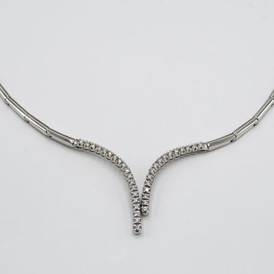 Girocollo ReCarlo in oro bianco 18 kt con diamanti degradè Girocollo ReCarlo in oro bianco 18 kt con diamanti degradè