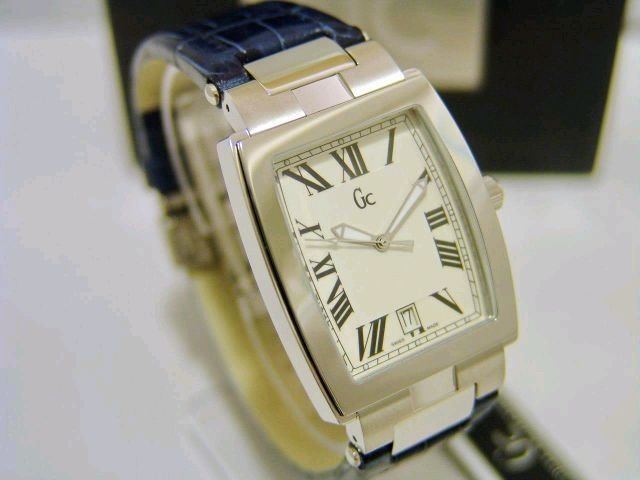 Orologio da uomo GC sooo tempi con datario e cinturino nero deployante Orologio da uomo GC sooo tempi con datario e cinturino nero deployante