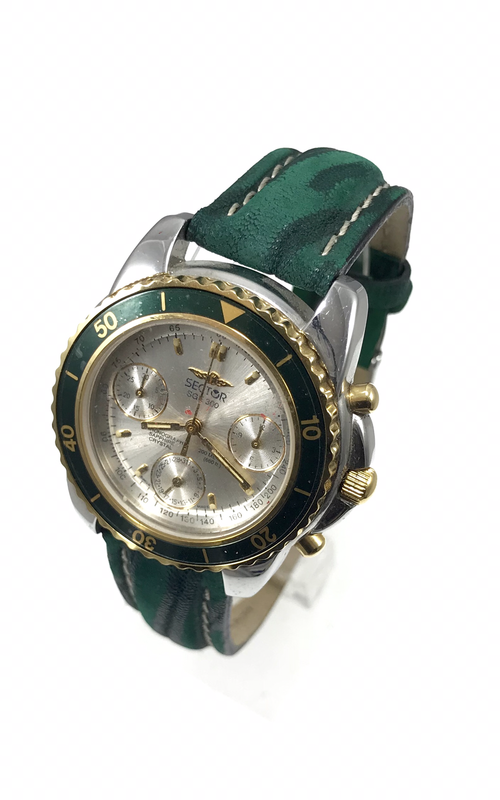Orologio unisex crono con vetro zaffiro, 200 ma di profondità e cinturino pelle verde Orologio unisex crono con vetro zaffiro, 200 ma di profondità e cinturino pelle verde